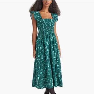 Hill House midi nap dress in emerald poplin. Size XXS runs a little large.